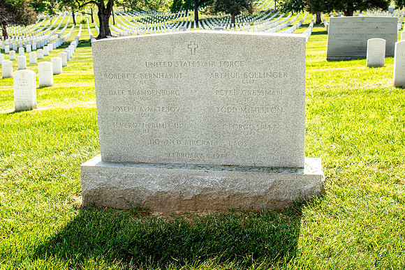 grave photos _NBP-100